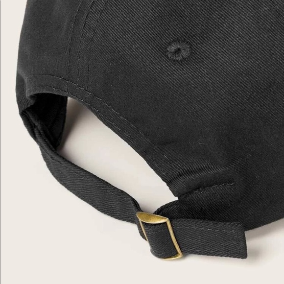 Black cap - Picture 2 of 2